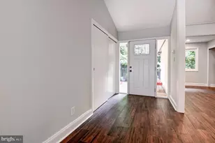 6900 Heatherhill Rd, Bethesda, MD 20817 - Photo 4