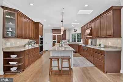 5601 Vernon Place, Bethesda, MD 20817 - Photo 10