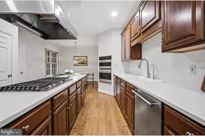 7809 Hidden Meadow Terrace, Potomac, MD 20854 - Photo 14