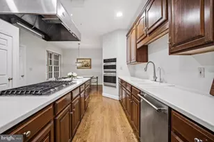 7809 Hidden Meadow Terrace, Potomac, MD 20854 - Photo 14