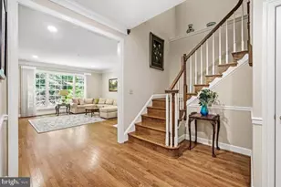 7809 Hidden Meadow Terrace, Potomac, MD 20854 - Photo 8