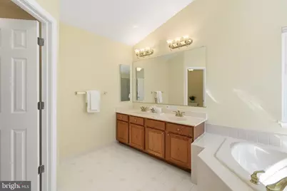 18109 Parreco Farm Drive, Germantown, MD 20874 - Photo 14