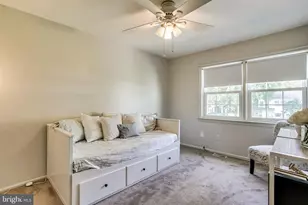 546 Azalea Dr, Rockville, MD 20850 - Photo 10