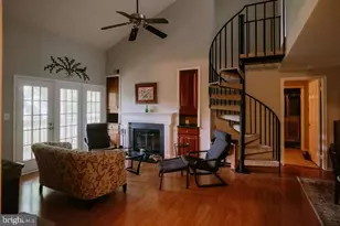 13020 Shadyside Ln, Germantown, MD 20874 - Photo 2
