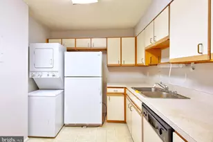 15107 Interlachen Dr, Silver Spring, MD 20906 - Photo 14