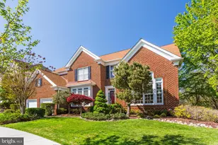 400 Long Trail Terrace, Rockville, MD 20850 - Photo 2