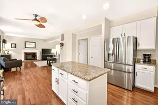 16900 Hillard St, Poolesville, MD 20837 - Photo 24
