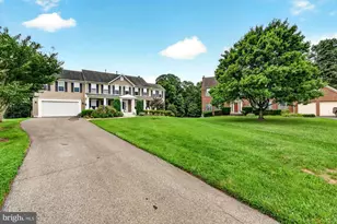 16900 Hillard St, Poolesville, MD 20837 - Photo 4