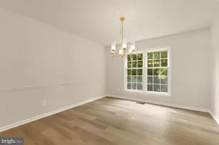 12428 Goldfinch Ct, Potomac, MD 20854 - Photo 14