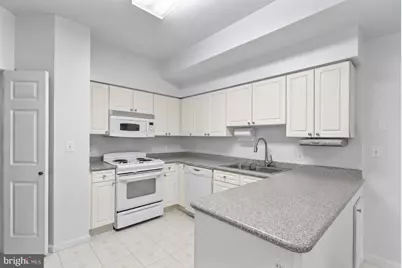 2901 S Leisure World Boulevard #401, Silver Spring, MD 20906 - Photo 2