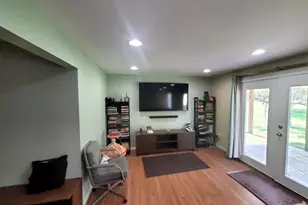 1610 Nordic Hill Cir, Silver Spring, MD 20906 - Photo 2