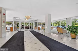 10201 Grosvenor Pl, Rockville, MD 20852 - Photo 2