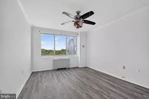 10201 Grosvenor Pl, Rockville, MD 20852 - Photo 10