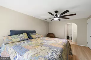 18022 Chalet Dr, Germantown, MD 20874 - Photo 18