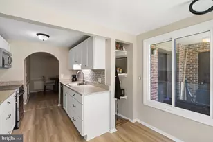 18022 Chalet Dr, Germantown, MD 20874 - Photo 4