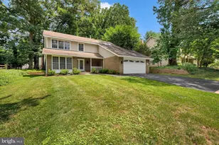 11533 Flints Grove Ln, North Potomac, MD 20878 - Photo 2