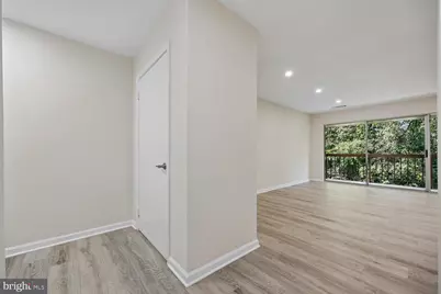 9910 Walker House Road #4, Gaithersburg, MD 20886 - Photo 4