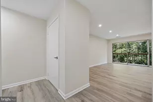 9910 Walker House Rd, Gaithersburg, MD 20886 - Photo 4