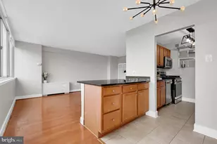 1220 Blair Mill Rd, Silver Spring, MD 20910 - Photo 4
