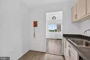 1111 University Blvd W, Silver Spring, MD 20902 - Photo 12