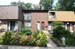 8147 Inverness Ridge Rd, Potomac, MD 20854 - Photo 4