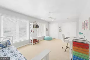 8004 Split Oak Dr, Bethesda, MD 20817 - Photo 42