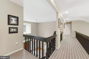 8004 Split Oak Dr, Bethesda, MD 20817 - Photo 32