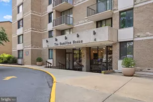 4 Monroe St, Rockville, MD 20850 - Photo 2