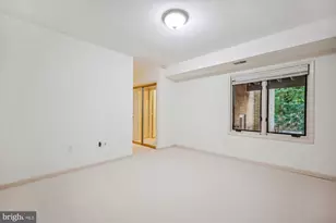 6 Goldleaf Ct, Bethesda, MD 20817 - Photo 24
