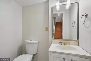 1015 Windrush Ln, Sandy Spring, MD 20860 - Photo 16