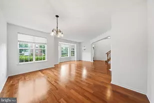 13814 Crownsgate Way, Germantown, MD 20874 - Photo 8