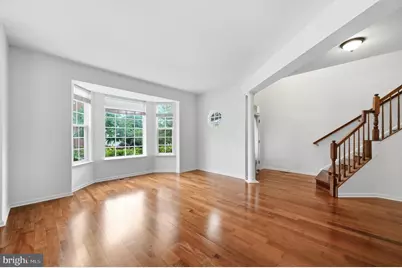 13814 Crownsgate Way, Germantown, MD 20874 - Photo 4