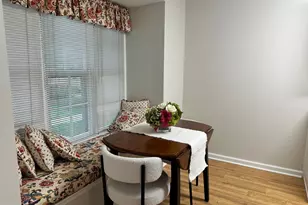 4847 Chevy Chase Dr, Chevy Chase, MD 20815 - Photo 4