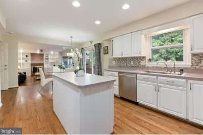 13656 Spinning Wheel Drive, Germantown, MD 20874 - Photo 8
