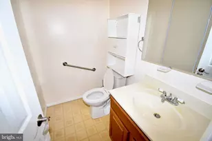 25253 Conrad Ct, Damascus, MD 20872 - Photo 14