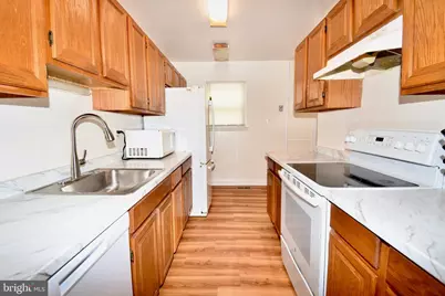25253 Conrad Court, Damascus, MD 20872 - Photo 4