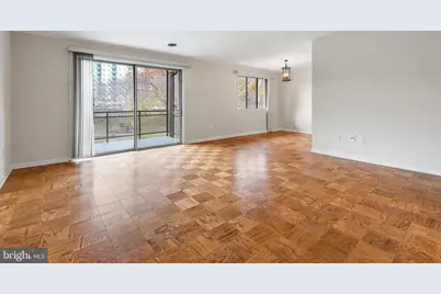 10428 Rockville Pike #402, North Bethesda, MD 20852 - Photo 2