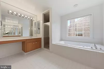 8904 Barrowgate Court, Potomac, MD 20854 - Photo 24
