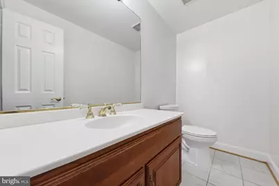 8904 Barrowgate Court, Potomac, MD 20854 - Photo 32