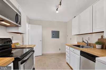 7420 Westlake Terrace #B-1406, Bethesda, MD 20817 - Photo 12