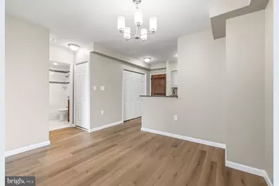 4801 Fairmont Avenue #712, Bethesda, MD 20814 - Photo 4