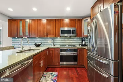 20600 Highland Hall Drive, Montgomery Village, MD 20886 - Photo 12