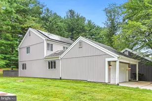 20600 Highland Hall Dr, Montgomery Village, MD 20886 - Photo 2