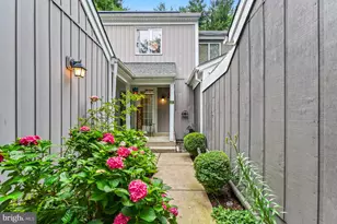 20600 Highland Hall Dr, Montgomery Village, MD 20886 - Photo 4