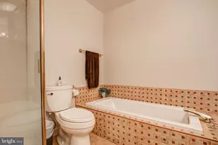 9700 Whitley Park Pl, Bethesda, MD 20814 - Photo 22