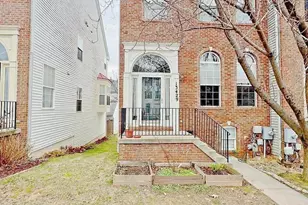 13429 Rising Sun Ln, Germantown, MD 20874 - Photo 2