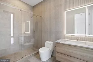 6201 Plainview Rd, Bethesda, MD 20817 - Photo 24