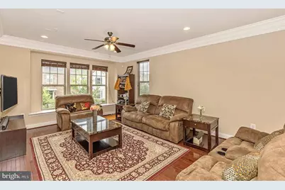11882 Country Squire Way, Clarksburg, MD 20871 - Photo 4