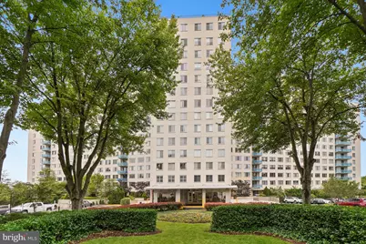 10500 Rockville Pike #605, Rockville, MD 20852 - Photo 22