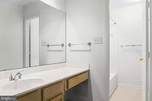 10356 Royal Woods Ct, Gaithersburg, MD 20886 - Photo 18